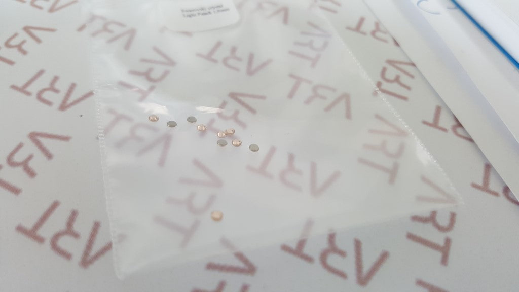 Swarovski kristali (Light Peach 1,9 mm) - GlamLashes 10/1