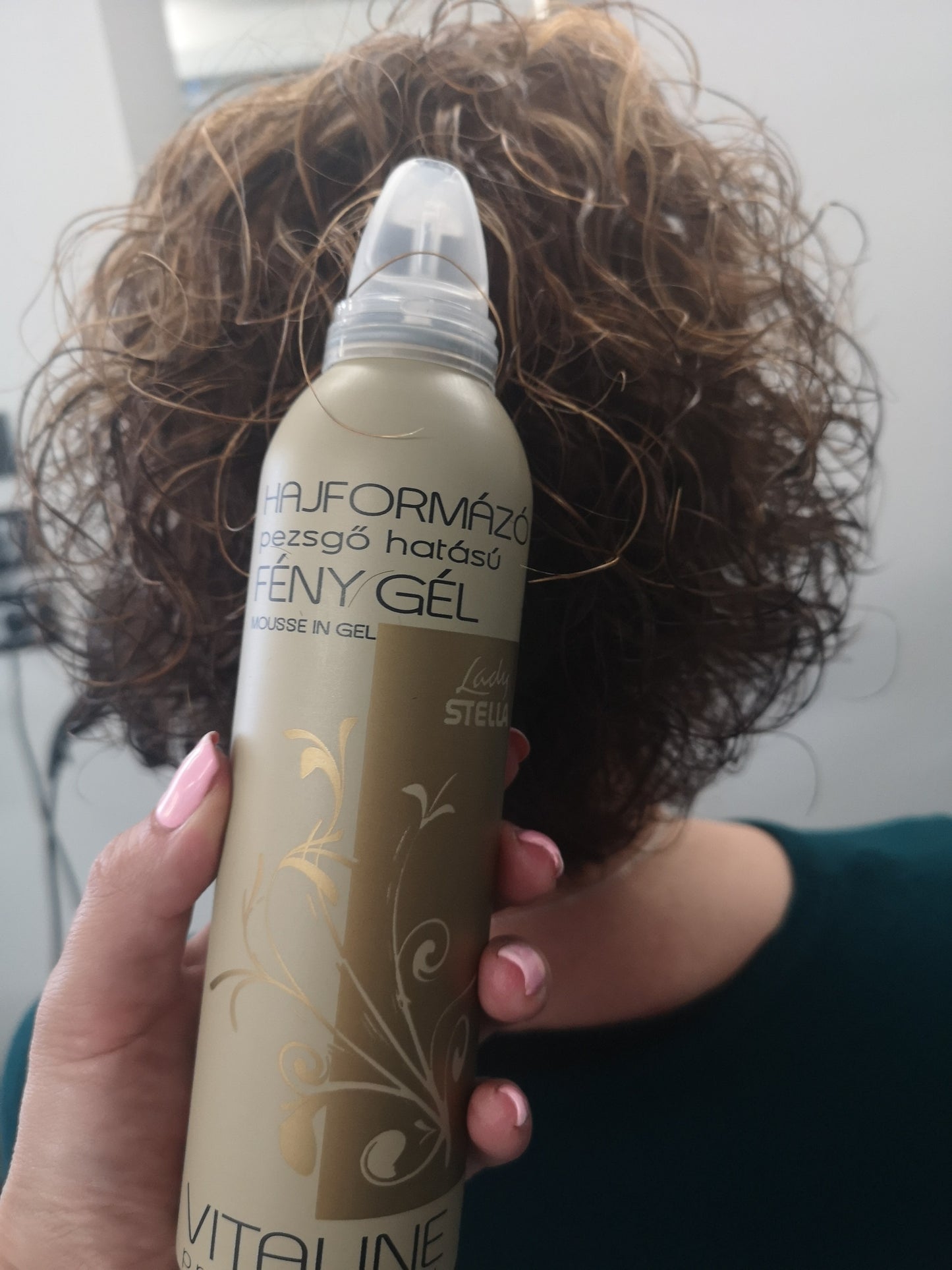 Vitaline pena v gelu s sijočim učinkom 250ml