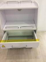 Voziček za odlaganje z UV sterilizatorjem in izvlečnim pladnjem | Fox-1032 | SPIN |